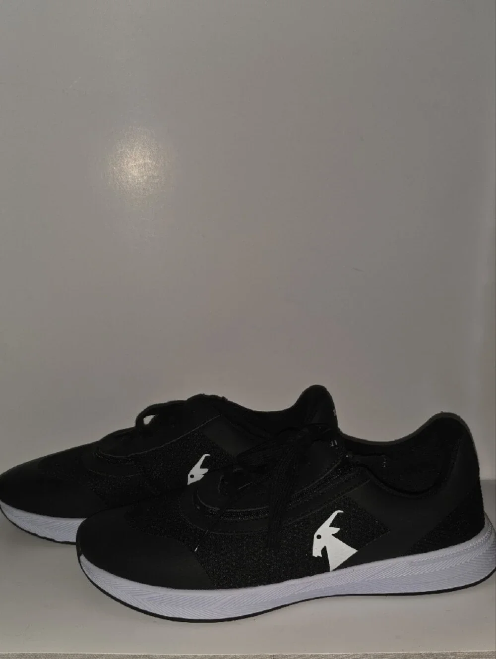 BILLY SZ 11W Womens SPORT INCLUSION ONE Black Athletic Sneakers with Zipper